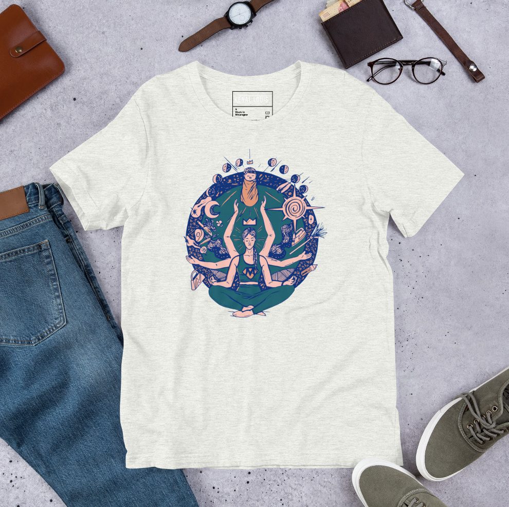 Bold lettering Super Mom cotton tee with striking typographic statement artwork
